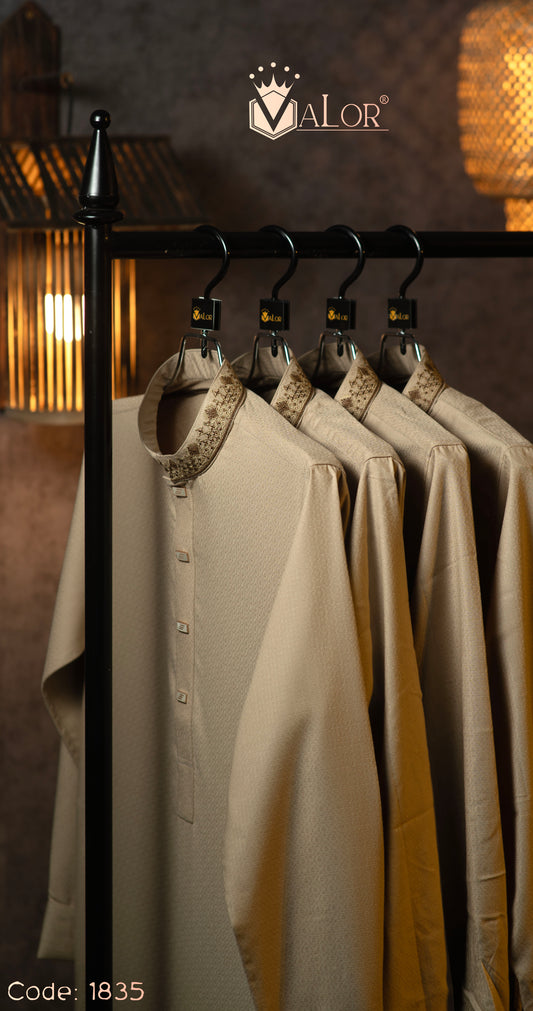 Elegance Panjabi (1835)